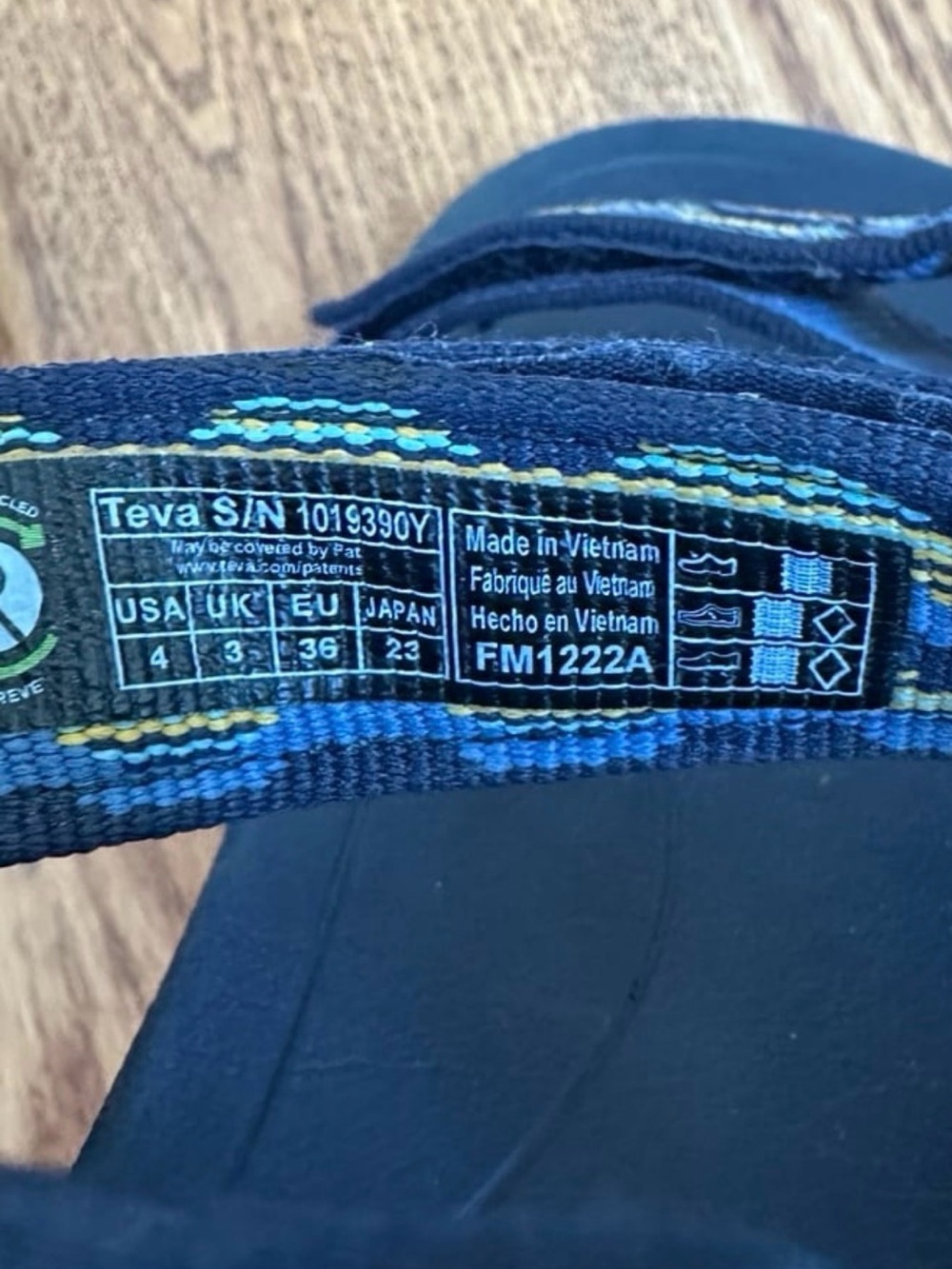 Teva XLT 2 Sandals Kids Size 4 Blue - Picture 5 of 6